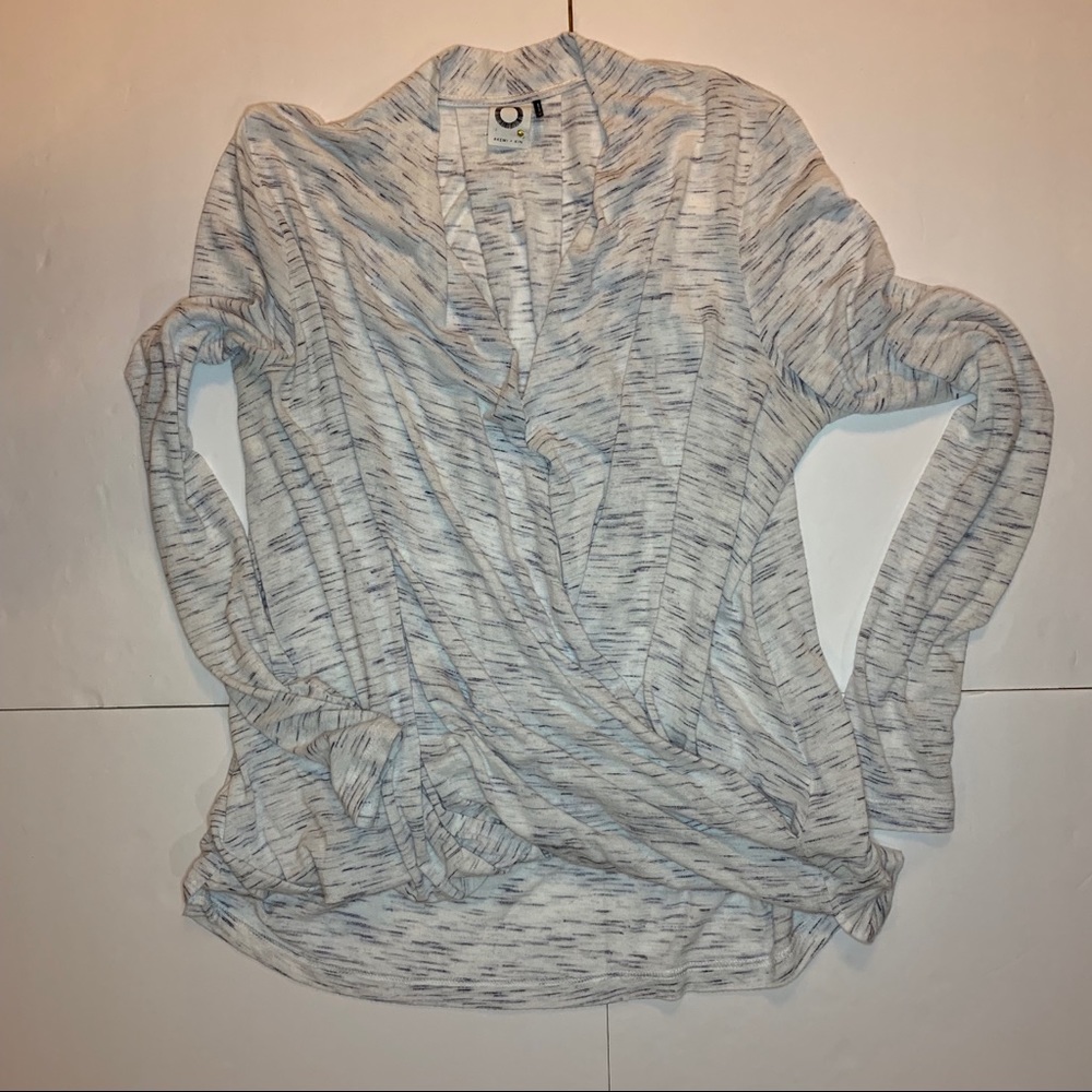 Anthropologie Gray Akemi Kin Space Dye Wrap Top